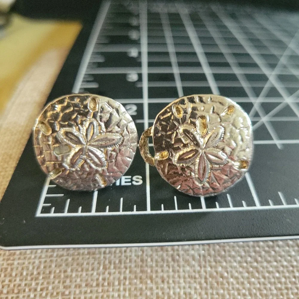 Silver Sand Dollar Skinny Belt Buckle Set Small Coastal Grandma
